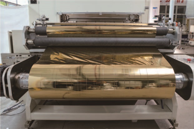 選擇燙金箔分切機(jī)的五大關(guān)鍵功能指南