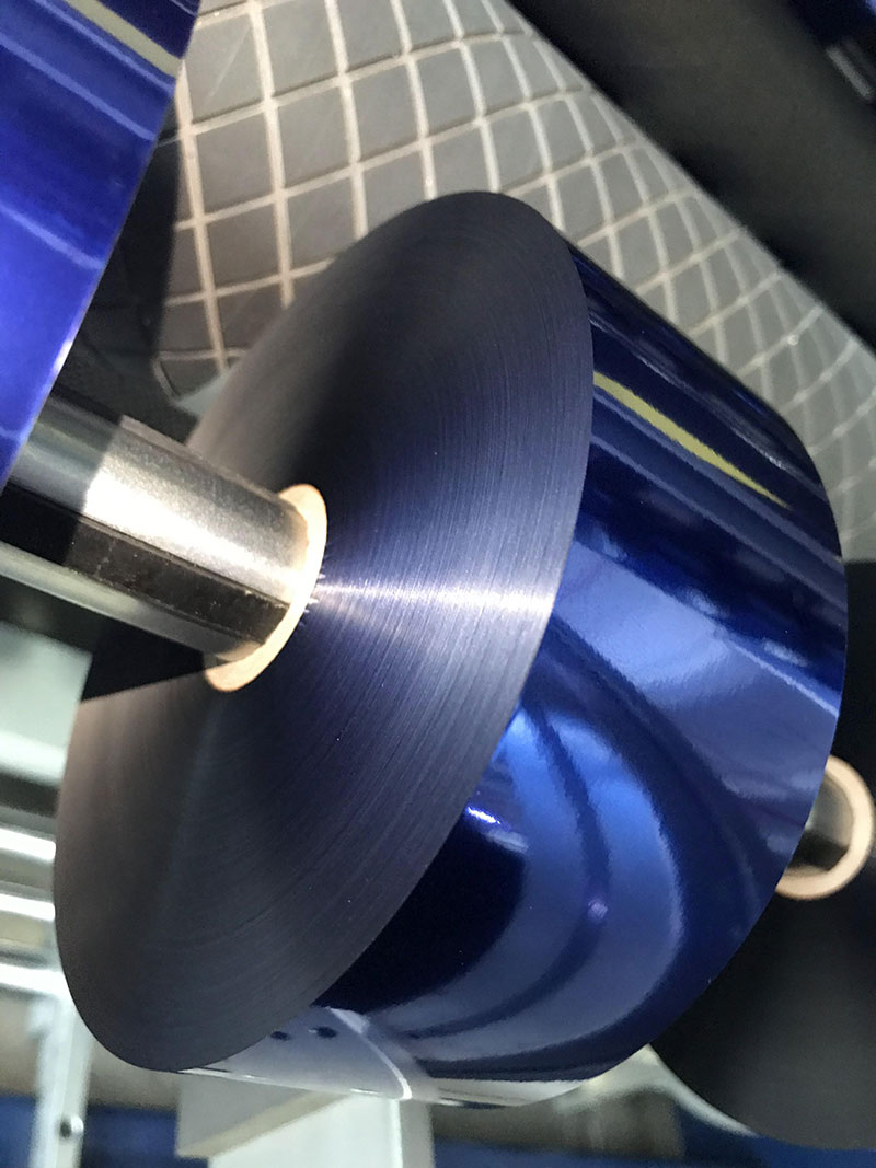 智能升級，燙金膜分切機(jī)引領(lǐng)高效生產(chǎn)新紀(jì)元